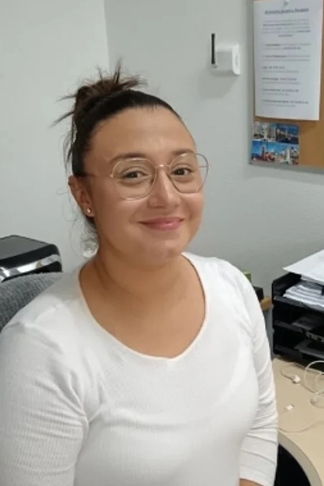 Shaineze TABAKKOUYAT — Assistante administrative à Lille